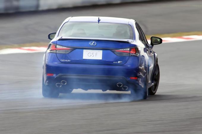 アリスト時代はバカ売れしたのになぜ衰退 レクサスgsが消えるワケ 自動車情報 ニュース Web Cartop