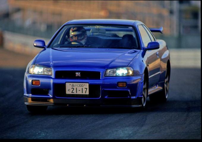 画像ギャラリー 日本車史上最高傑作の第二世代スカイラインgt R R32 R33 R34 の違いといまの中古車相場 画像6 自動車情報 ニュース Web Cartop