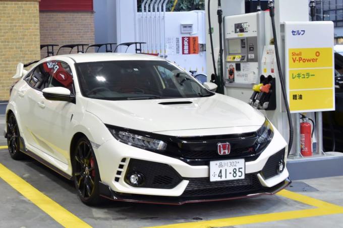 ウチのクルマはシェルのみ いやエネオスだ クルマ好きにありがちな同じガソリン銘柄を入れ続ける利点はあるのか 自動車情報 ニュース Web Cartop ウチのクルマはシェルのみ いやエネオスだ クルマ好きにありがちな同じガソリン銘柄を入れ続ける利点はあるのか 自動車情報 ニュース Web Cartop