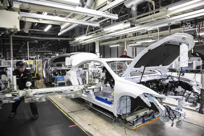 苦しい「日産＆三菱連合」に盤石の「チームトヨタ」！ コロナ禍で露呈 
