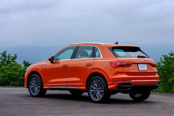 アウディq3が8月19日に発売 スポーツバックも含め価格や内装など詳細情報 自動車情報 ニュース Web Cartop アウディq3が8月19日に発売 スポーツバックも含め価格や内装など詳細情報 自動車情報 ニュース Web Cartop