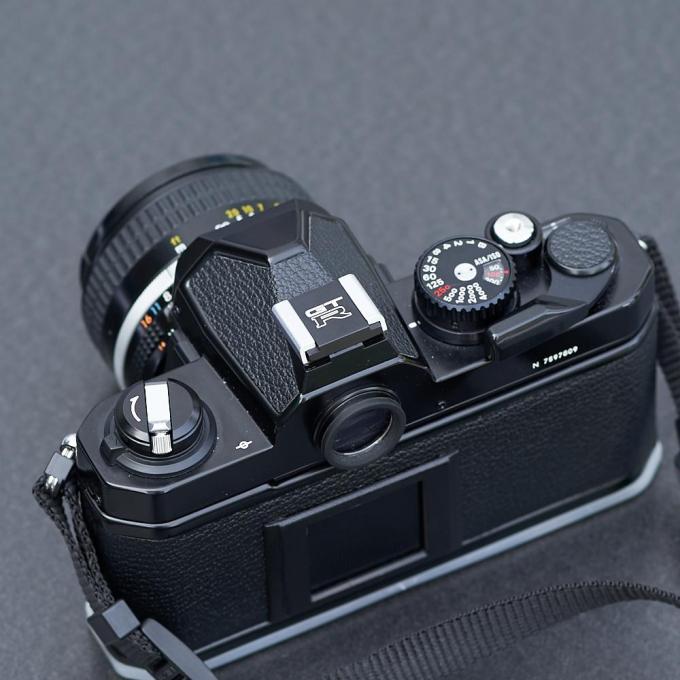 最新作は人気のカメラ用アクセサリー ワキプリントピアからr32gt Rロゴ入りホットシューカバー発売 自動車情報 ニュース Web Cartop