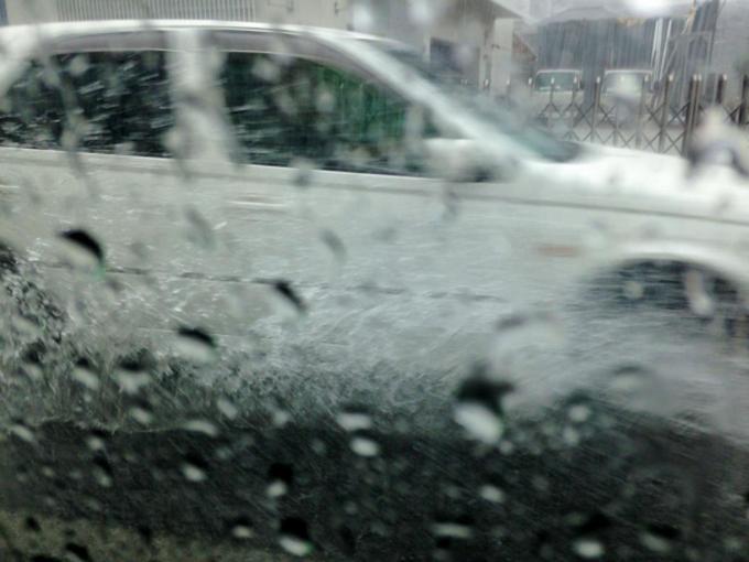 豪雨による 水没 には適用されるが 津波 は対象外なこと多し 自然災害で被災したクルマに車両保険が支払われない場合とは 自動車情報 ニュース Web Cartop 豪雨による 水没 には適用されるが 津波 は対象外なこと多し 自然災害で被災したクルマに車両保険が支払われない場合とは 自動車情報 ニュース Web Cartop