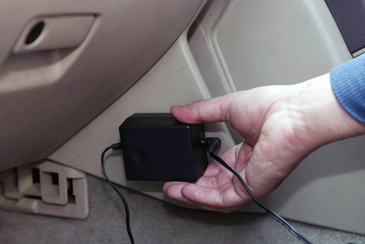 クルマいじり好きのオヤジもお手上げ エンジン本体すら見えない 今どき自動車のdiyメンテの限界とは 自動車情報 ニュース Web Cartop 2ページ目