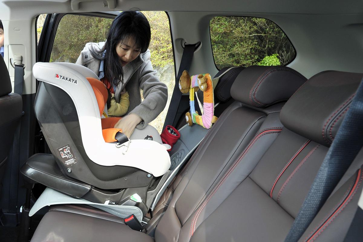 座る子供 と 愛車 に合っているかが重要 現役子育てママが教えるチャイルドシートの選び方 自動車情報 ニュース Web Cartop 2ページ目