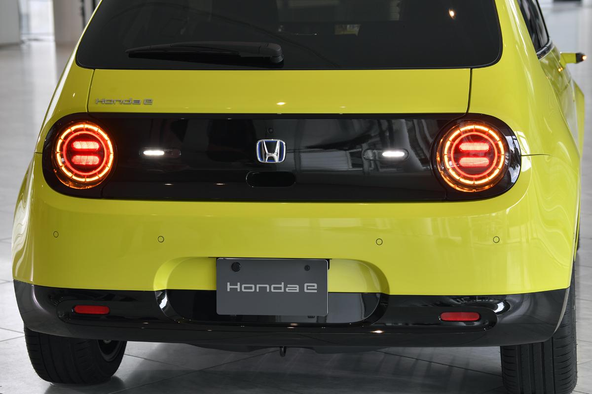 Honda eのリヤビュー（黄色） 〜 画像17