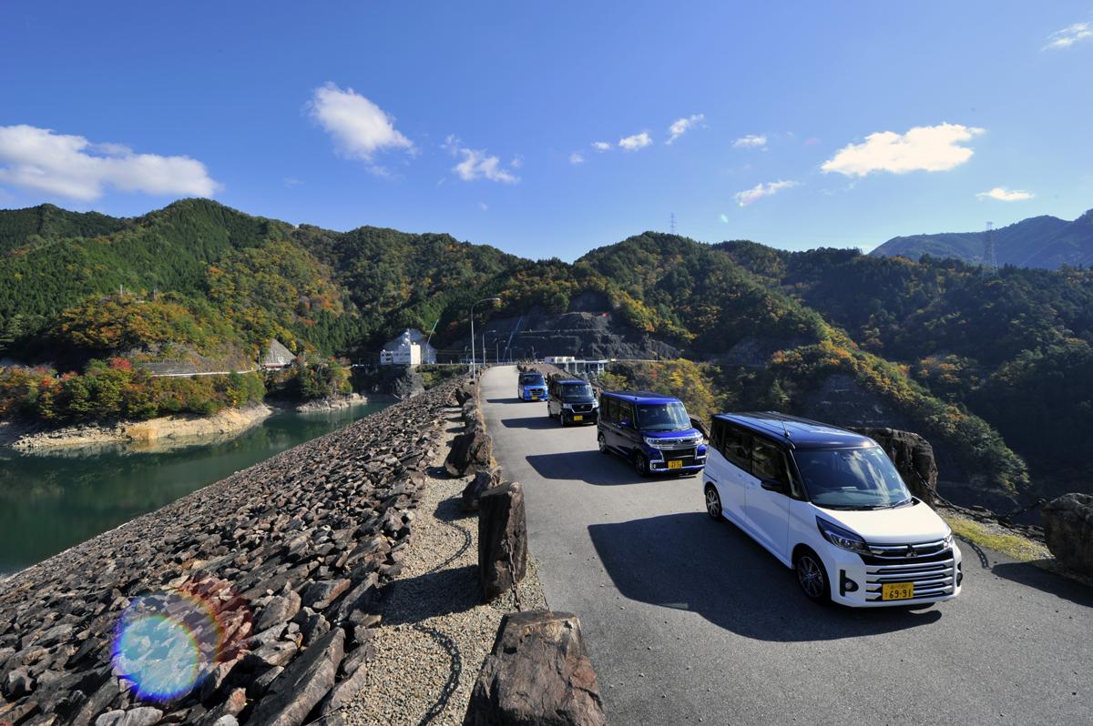 バカ売れ 車種が 初心者 には運転しづらい スーパーハイト軽自動車の 弱点 とは 自動車情報 ニュース Web Cartop バカ売れ 車種が 初心者 には運転しづらい スーパーハイト軽自動車の 弱点 とは 自動車情報 ニュース Web Cartop