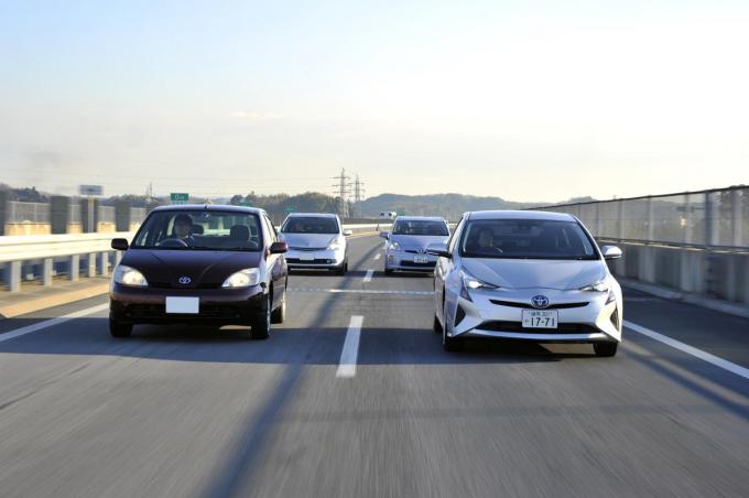 ハイブリッドの代名詞 名車プリウスの歴史や最新型のスペック 販売価格を紹介 自動車情報 ニュース Web Cartop