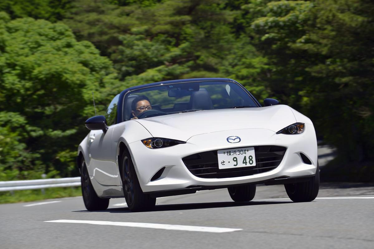 巻き込み風も気にならないオープンカー