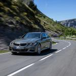 【画像】BMW３シリーズツーリングに２L直４ガソリンターボ搭載のエントリーモデル「318i」を追加 〜 画像6