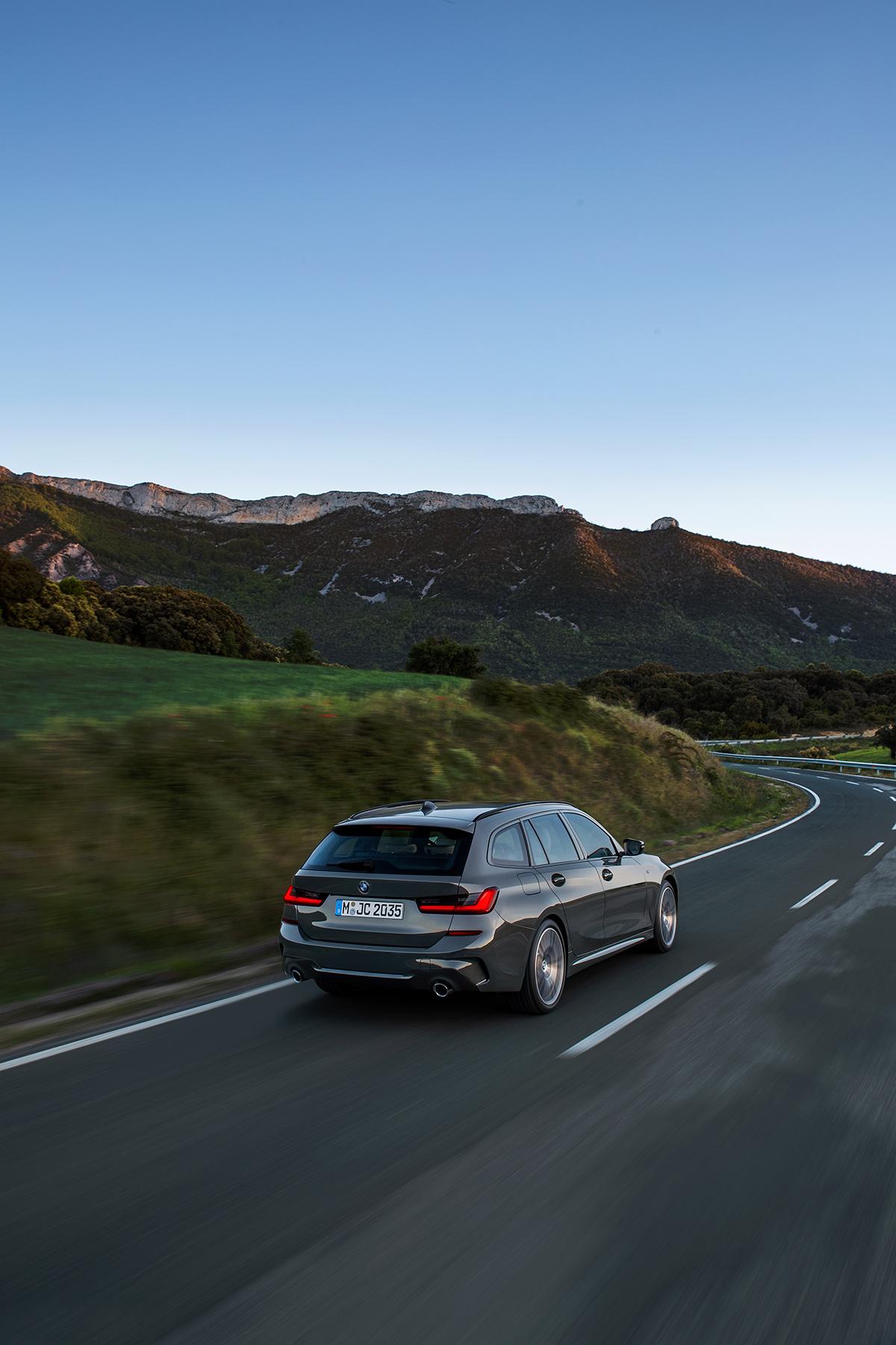 BMW3シリーズツーリングにエントリーモデル「318i」をラインアップに追加 〜 画像17