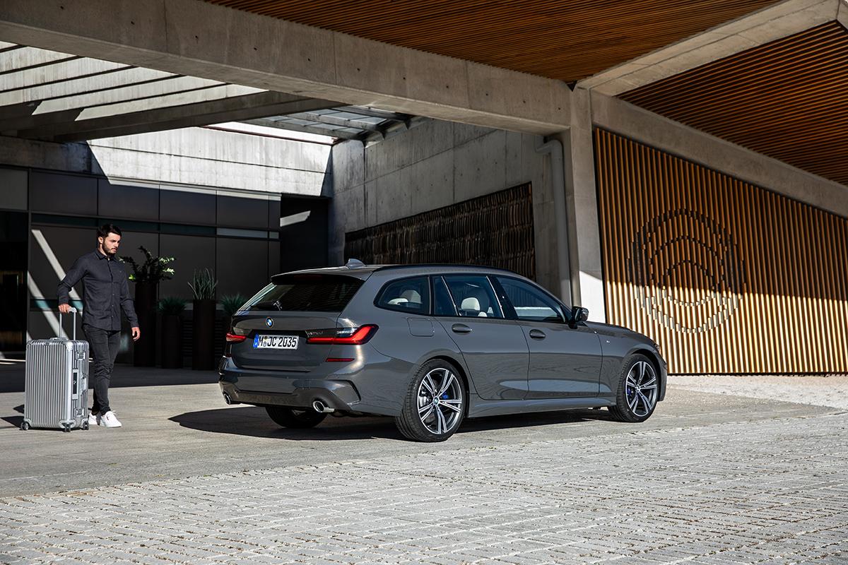 BMW3シリーズツーリングにエントリーモデル「318i」をラインアップに追加 〜 画像32