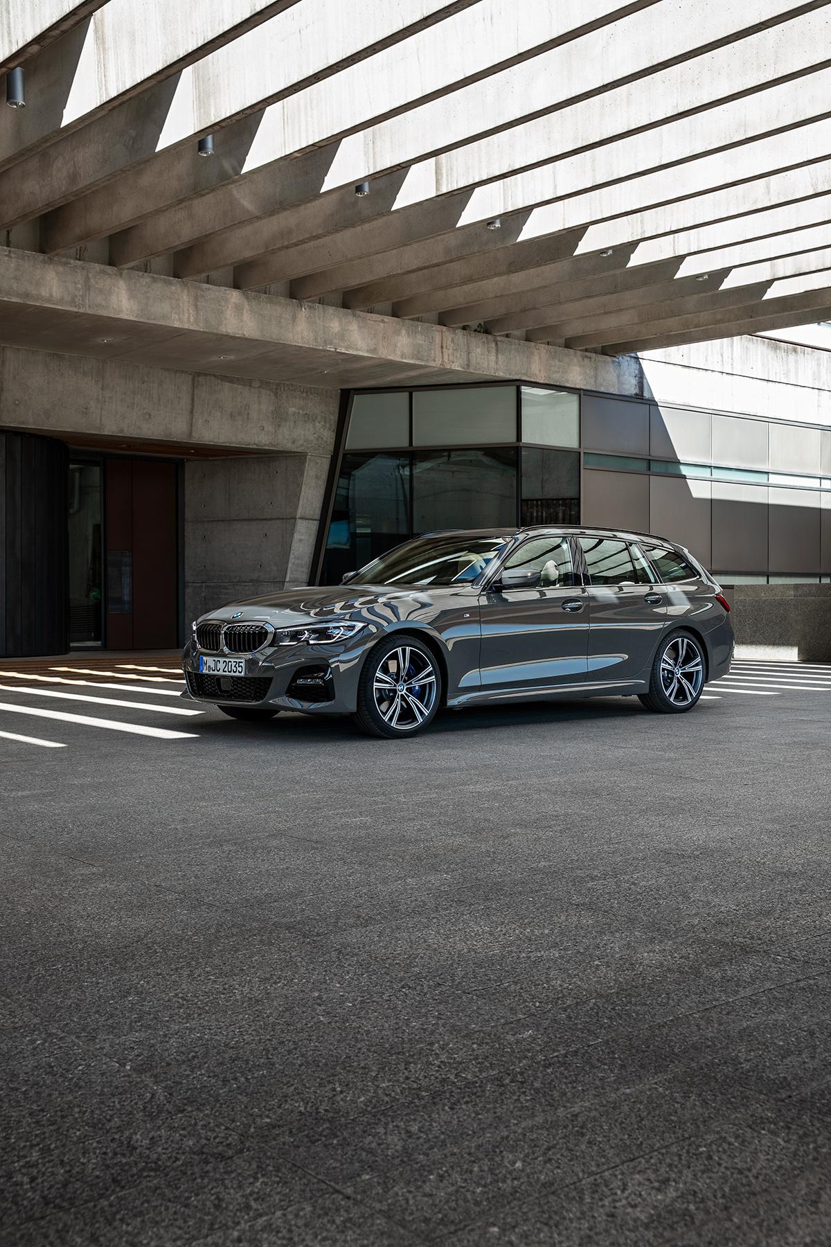 BMW3シリーズツーリングにエントリーモデル「318i」をラインアップに追加 〜 画像36