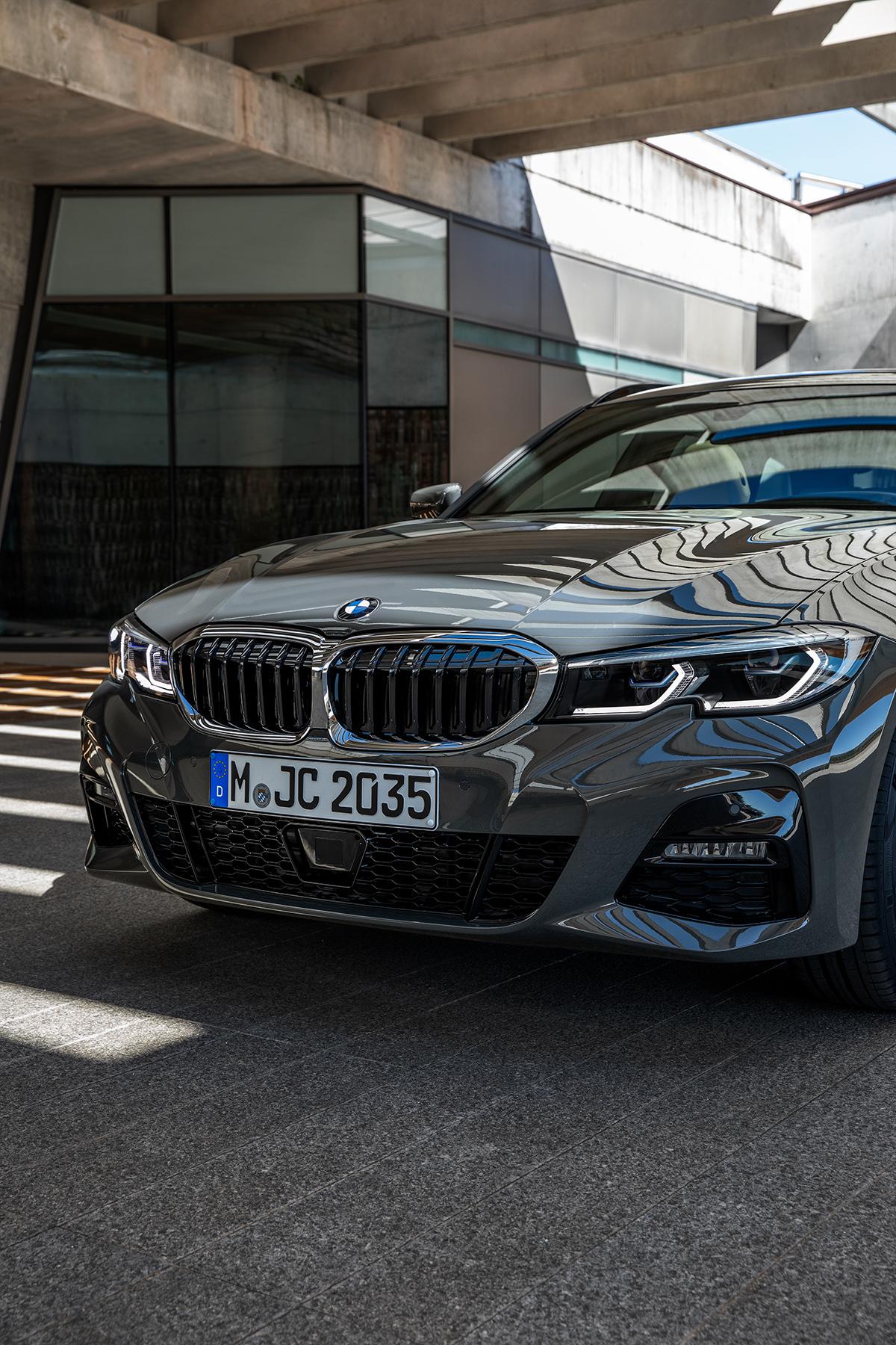 BMW3シリーズツーリングにエントリーモデル「318i」をラインアップに追加 〜 画像40