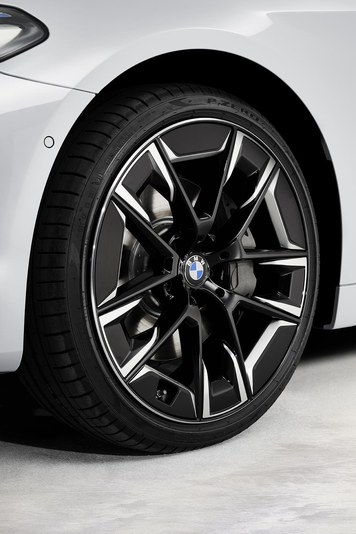 BMW 5シリーズがモデルチェンジでLCI化 〜 画像94
