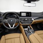 【画像】BMW５シリーズが後期型へモデルチェンジ！　安全装備を充実させてますます快適に 〜 画像98