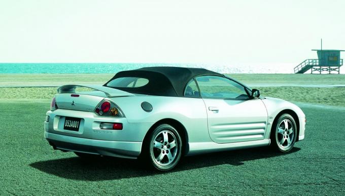 画像ギャラリー レアだけどじつは最高の選択 後席あり オープンカーがオススメの理由とは 画像10 自動車情報 ニュース Web Cartop