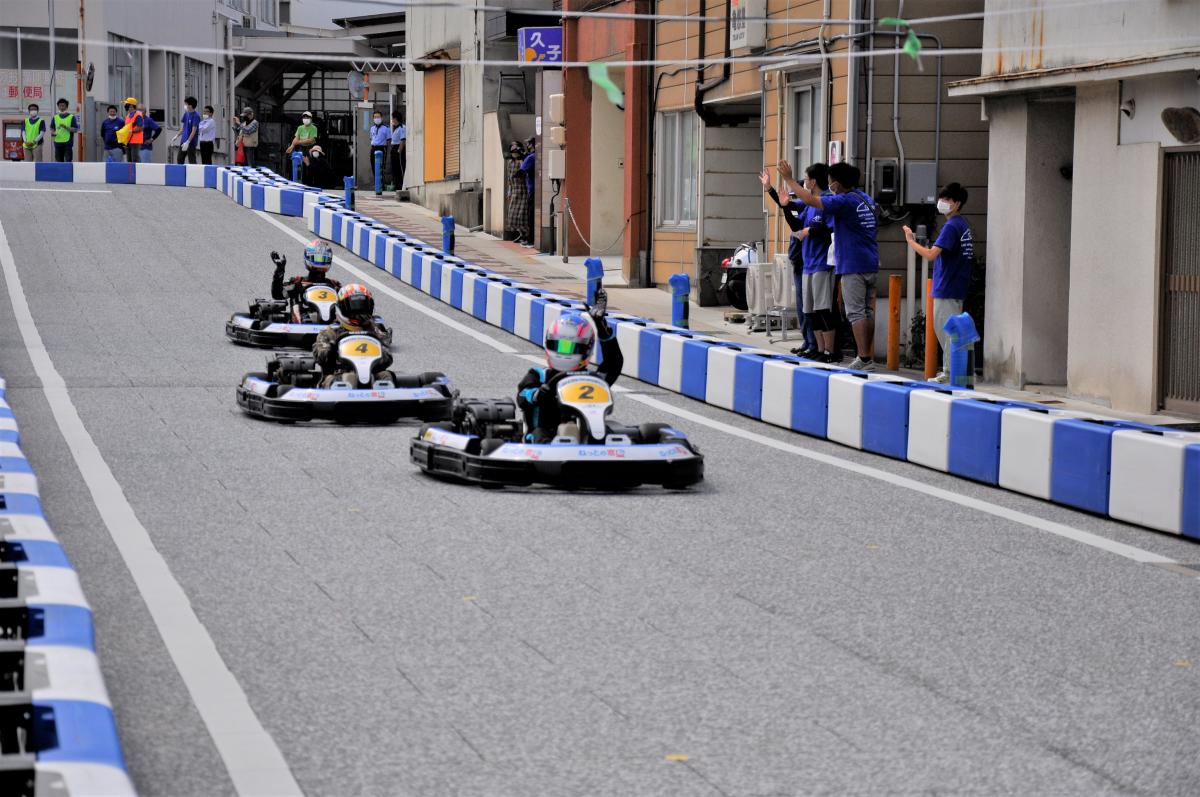 悲願達成 の瞬間を現場からリポート 日本初の 公道レース がついに行われた 自動車情報 ニュース Web Cartop 2ページ目