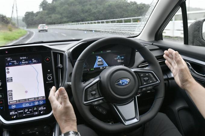 新型レヴォーグの手放し運転可能な アイサイトx イチオシ装備なのに 非搭載 グレードを用意するワケ 自動車情報 ニュース Web Cartop 新型レヴォーグの手放し運転可能な アイサイトx イチオシ装備なのに 非搭載 グレードを用意するワケ 自動車情報 ニュース Web Cartop