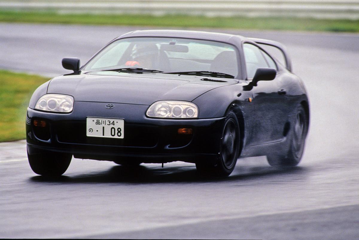 90年代スポーツカーに加えて フィガロ も価格高騰 海外人気の高まりで苦しむ 日本の業者 自動車情報 ニュース Web Cartop