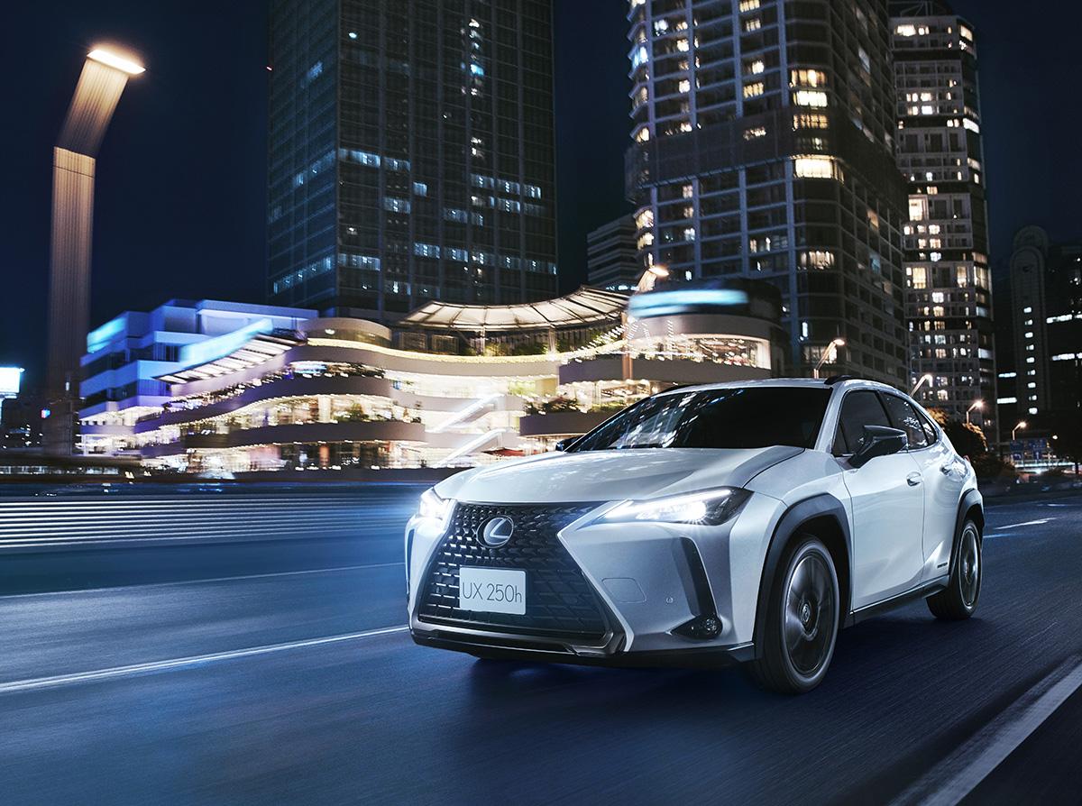 レクサスuxが一部改良し機能性などを向上 さらに特別仕様車 アーバン エレガンス も設定 自動車情報 ニュース Web Cartop レクサスuxが一部改良し機能性などを向上 さらに特別仕様車 アーバン エレガンス も設定 自動車情報 ニュース Web Cartop