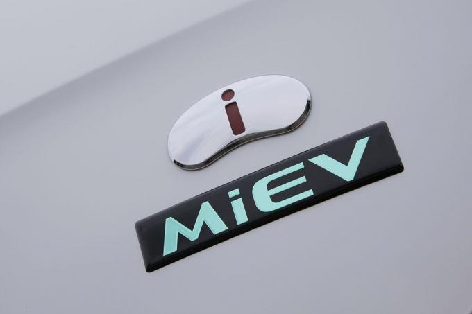 「ほとんど売れていない」軽自動車のEV「i-MiEV」を三菱がやめないワケ