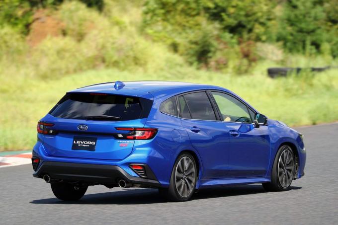 画像ギャラリー 俺は ミニバン なんて嫌だ 走り好きの男が選ぶべき 奥さん と揉めない 隠れ スポーツモデル５選 画像1 自動車情報 ニュース Web Cartop