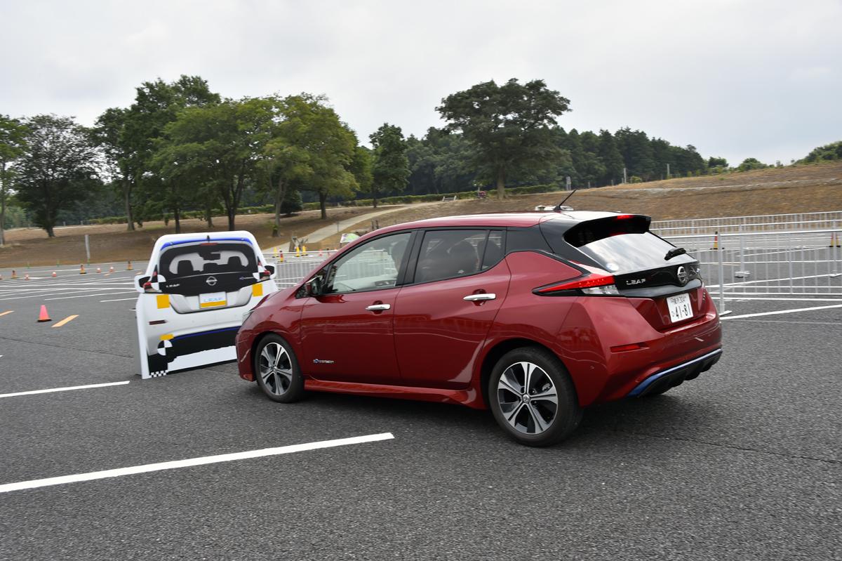 新型車に装着される 自動ブレーキ などの安全装備 車検の検査項目はどうなる 自動車情報 ニュース Web Cartop 新型車に装着される 自動ブレーキ などの安全装備 車検の検査項目はどうなる 自動車情報 ニュース Web Cartop