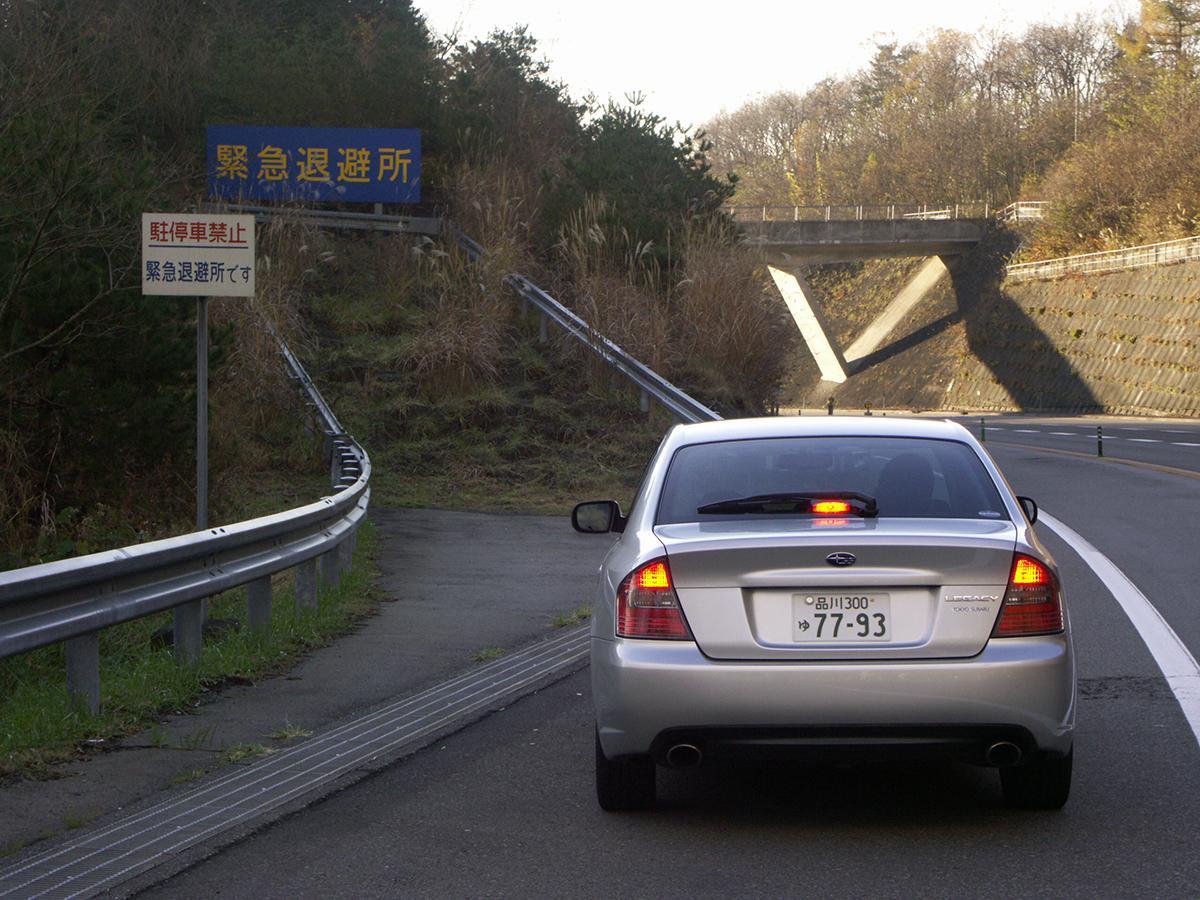 あおり は論外だけど 後ろ にも気遣いは重要 後続車を イラつかせる 運転８選 自動車情報 ニュース Web Cartop