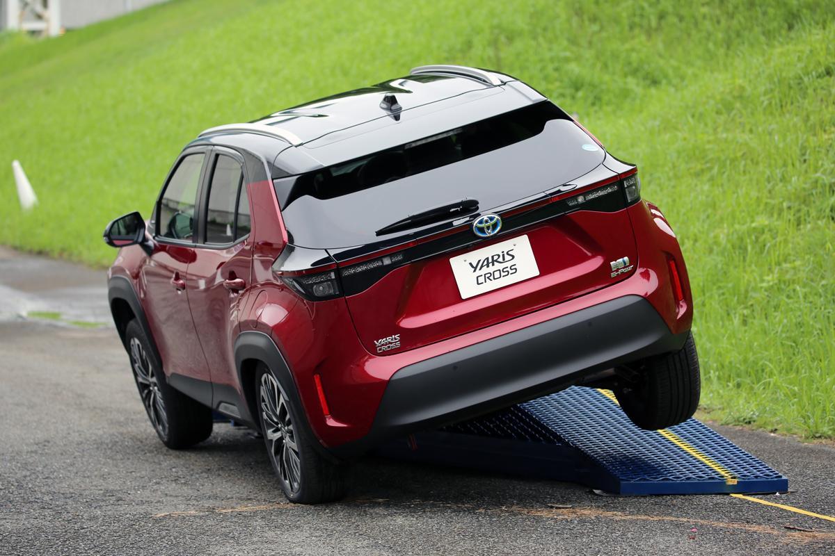 ヤリスクロスの4wd車はあくまで生活四駆 ガソリンとhvのシステムを斬る 自動車情報 ニュース Web Cartop