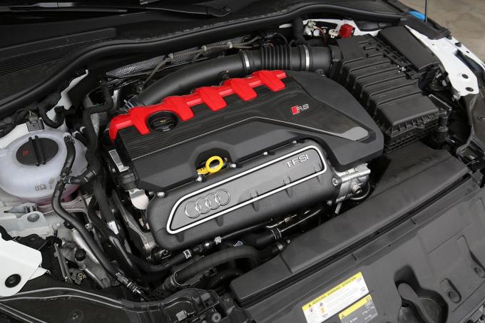 電動化時代にはメーカーの 個性 がさらに重要に アウディだけが採用する 5気筒エンジン の意義 自動車情報 ニュース Web Cartop 電動化時代にはメーカーの 個性 がさらに重要に アウディだけが採用する 5気筒エンジン の意義 自動車情報 ニュース Web Cartop