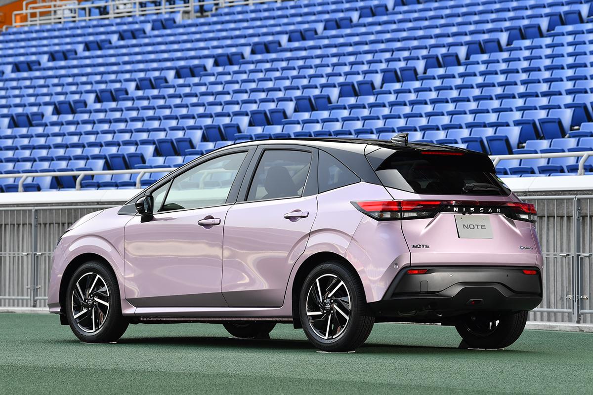 日産ノートがフルモデルチェンジ パワートレインはe Powerのみでアリア譲りの先進的スタイルに大変身 自動車情報 ニュース Web Cartop 日産ノートがフルモデルチェンジ パワートレインはe Powerのみでアリア譲りの先進的スタイルに大変身 自動車情報 ニュース Web Cartop