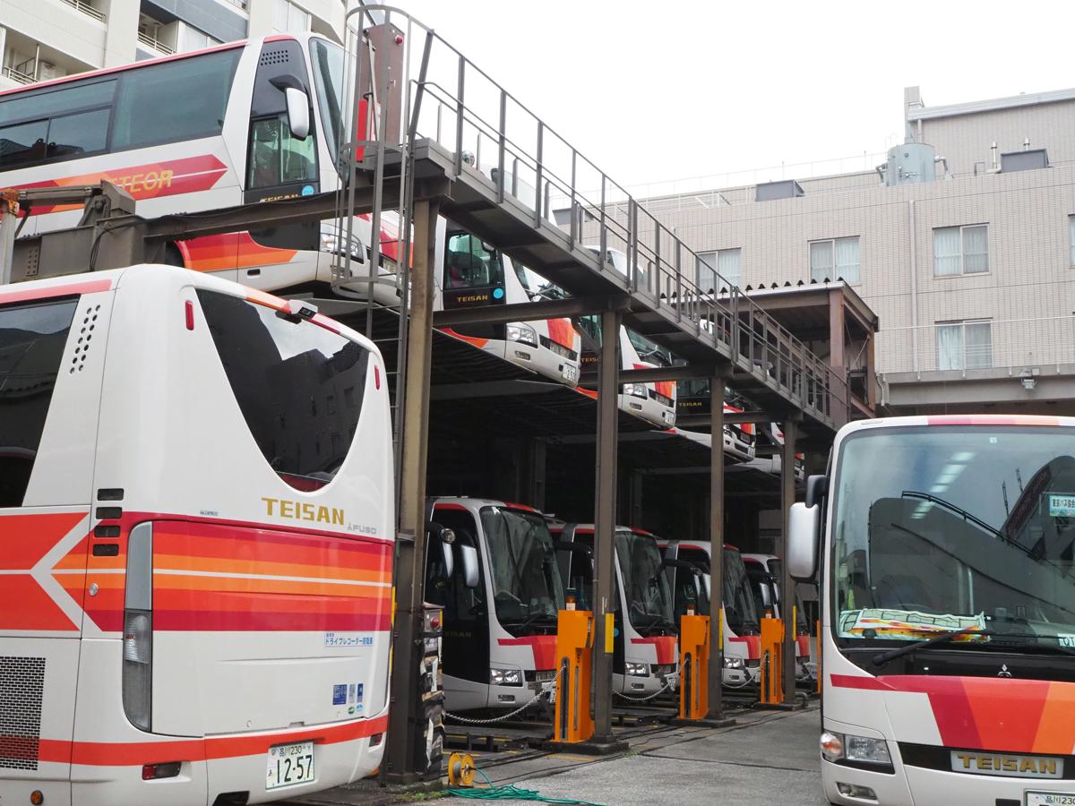 すべてが規格外 観光バスの 立駐 や 洗車 が圧巻だった 自動車情報 ニュース Web Cartop