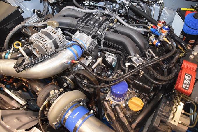 映画の 爆発的加速 をするクルマが積む ニトロエンジン って何 搭載する 市販車 は実在するのか 自動車情報 ニュース Web Cartop