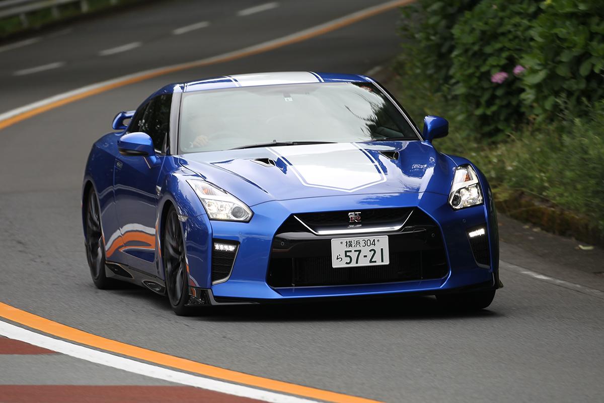 走行する2020年モデルのGT-R 〜 画像16