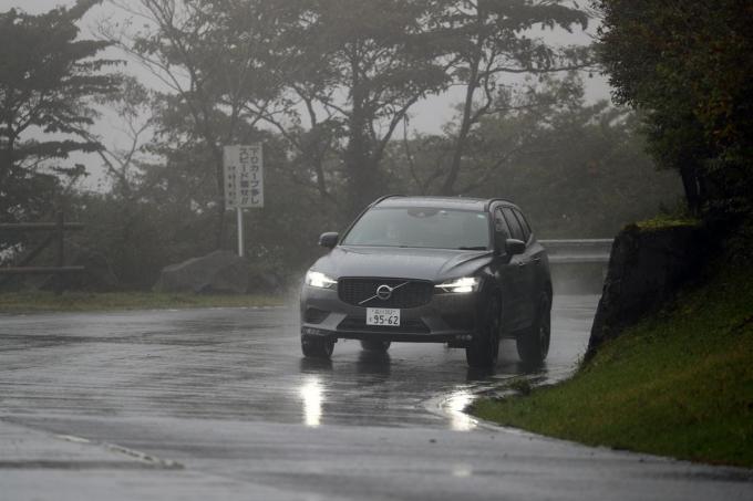 画像ギャラリー 試乗 Xc60 B6 V60 B5 2台のr Designにボルボの 安全性の次 が見えた 画像9 自動車情報 ニュース Web Cartop