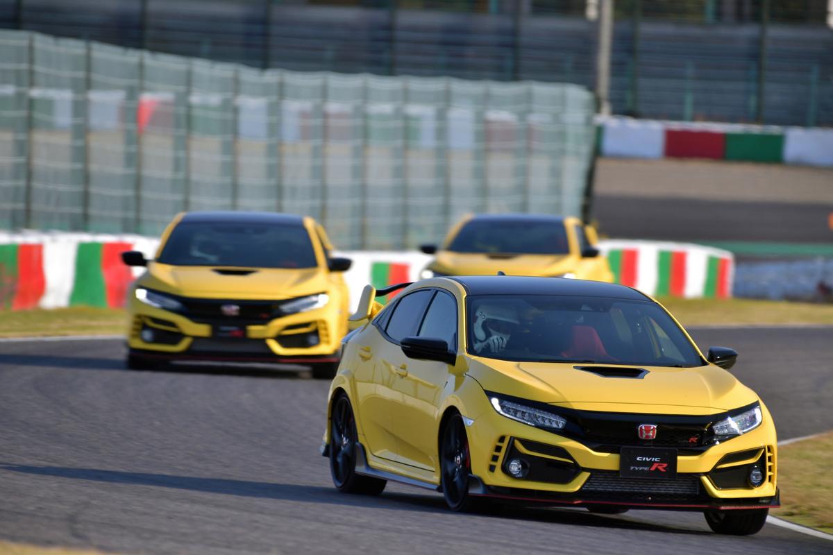 試乗 速すぎるシビック タイプrの衝撃 レース経験者のみ に参加が許された試乗会で限界性能がマル裸に 自動車情報 ニュース Web Cartop