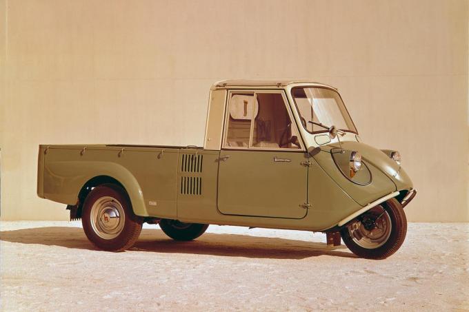 デザインの「マツダ」は昔から！　初の自動車「３輪トラック」がいま見てもイケてた