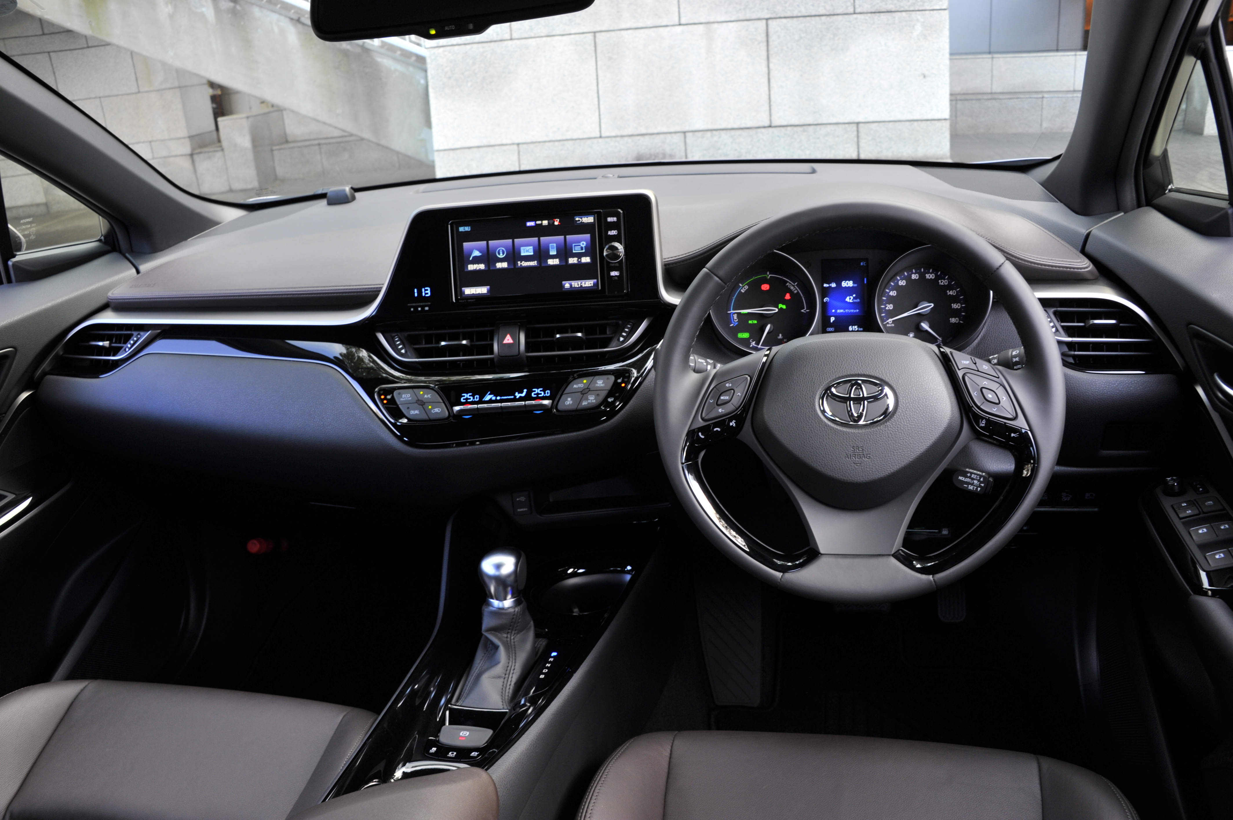 エクリプスクロスphev キックス C Hr ヴェゼル 21年新春版 電動suv を徹底比較で 買い を探る 自動車情報 ニュース Web Cartop 2ページ目 エクリプスクロスphev キックス C Hr ヴェゼル 21年新春版 電動suv を徹底比較で 買い を探る 自動車情報 ニュース Web Cartop 2ページ目