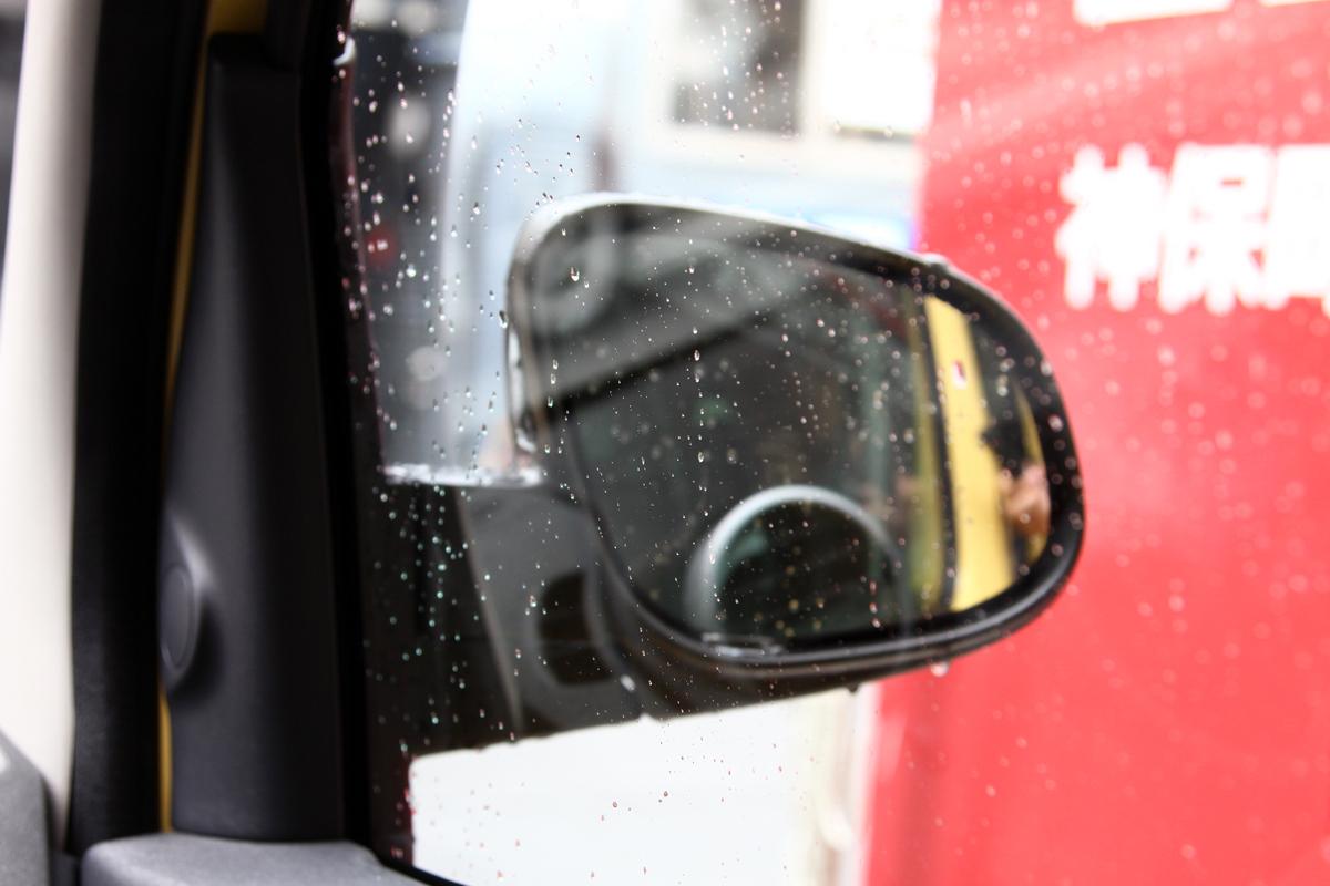 洗車のたびにやるべきフロントガラスのメンテ 〜 画像3