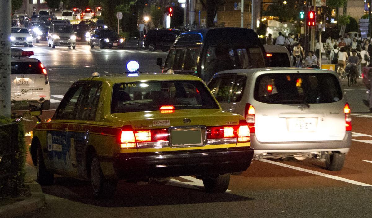 タクシーの深夜営業のイメージ