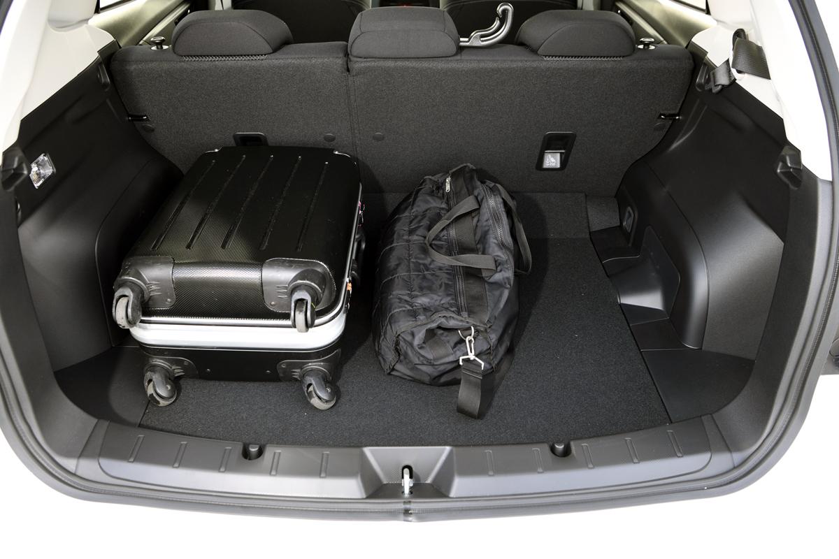 ハッチバックとは メリット デメリットやおすすめモデルを解説 自動車情報 ニュース Web Cartop ハッチバックとは メリット デメリットやおすすめモデルを解説 自動車情報 ニュース Web Cartop