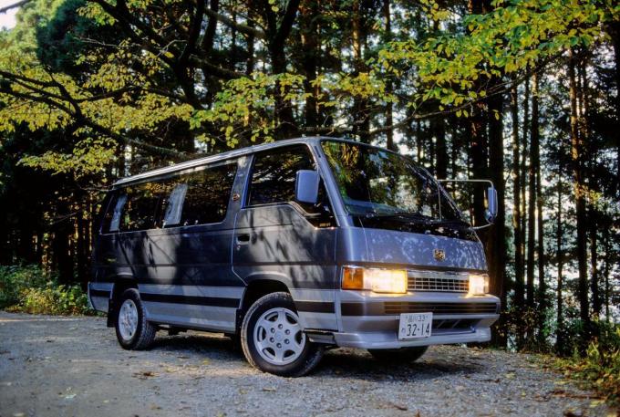 画像ギャラリー こんなクルマ出していいの 車格に見合わぬバケモノエンジンを搭載したクルマ７選 画像8 自動車情報 ニュース Web Cartop