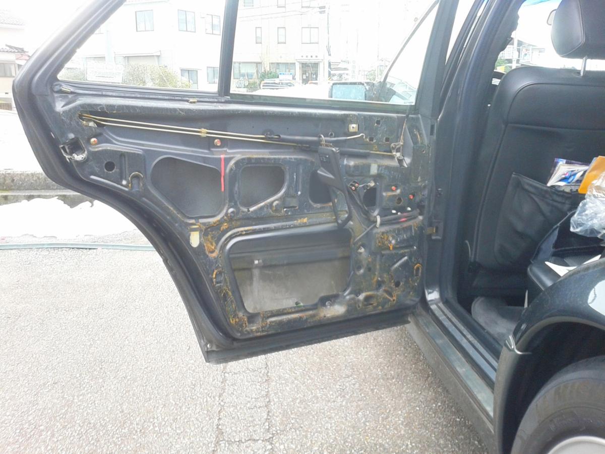 古いクルマで出る パワーウインドウ の動きが渋くなる現象 D I Yでも可能な対処法とは 自動車情報 ニュース Web Cartop