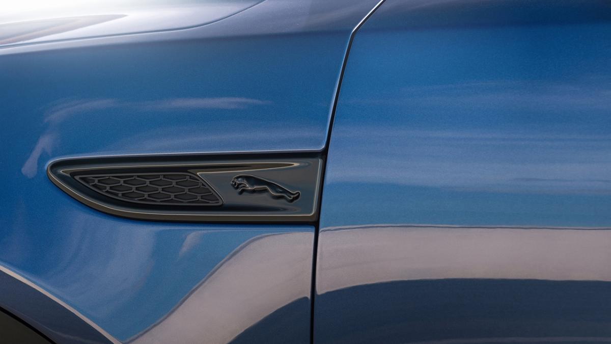 内外装を刷新したジャガーe Pace21年モデルが登場 限定車 ローンチエディション も設定 自動車情報 ニュース Web Cartop 内外装を刷新したジャガーe Pace21年モデルが登場 限定車 ローンチエディション も設定 自動車情報 ニュース Web Cartop