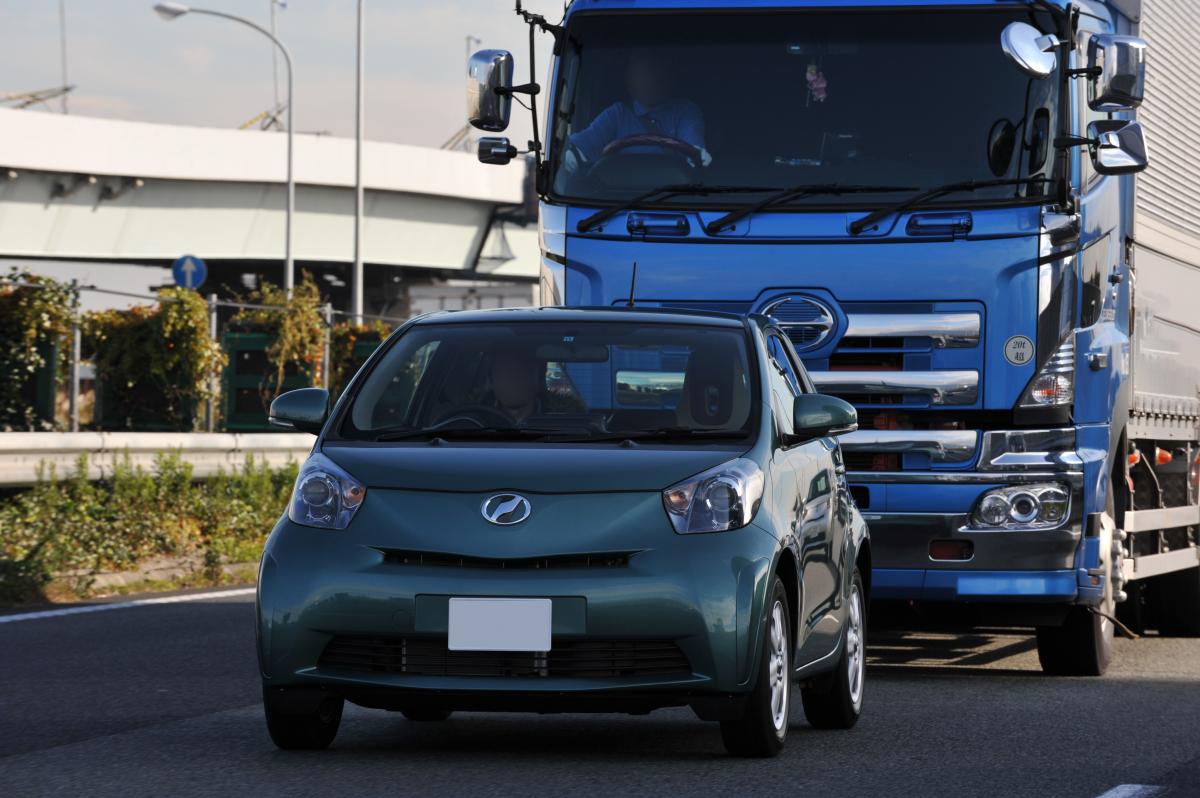 大型トラックが 遅い のにはワケがある 乗用車の 割り込み がドライバーを悩ませるワケ 自動車情報 ニュース Web Cartop