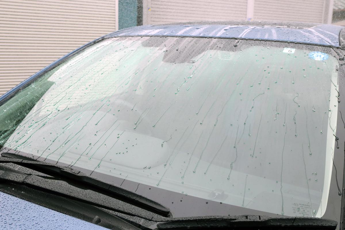 雨の日洗車の注意点とメリット