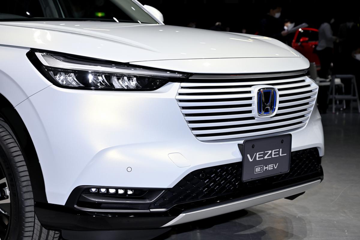 新型ホンダ ヴェゼルがついに公開 斬新すぎるスタイリングと充実の中身でsuvトップを狙う 自動車情報 ニュース Web Cartop 2ページ目