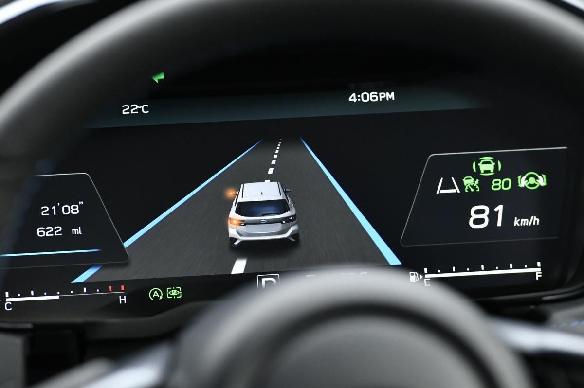 スカイラインとレヴォーグの 手放し運転 は本当に使える 実際に公道で試してみた 自動車情報 ニュース Web Cartop 2ページ目 スカイラインとレヴォーグの 手放し運転 は本当に使える 実際に公道で試してみた 自動車情報 ニュース Web Cartop 2ページ目