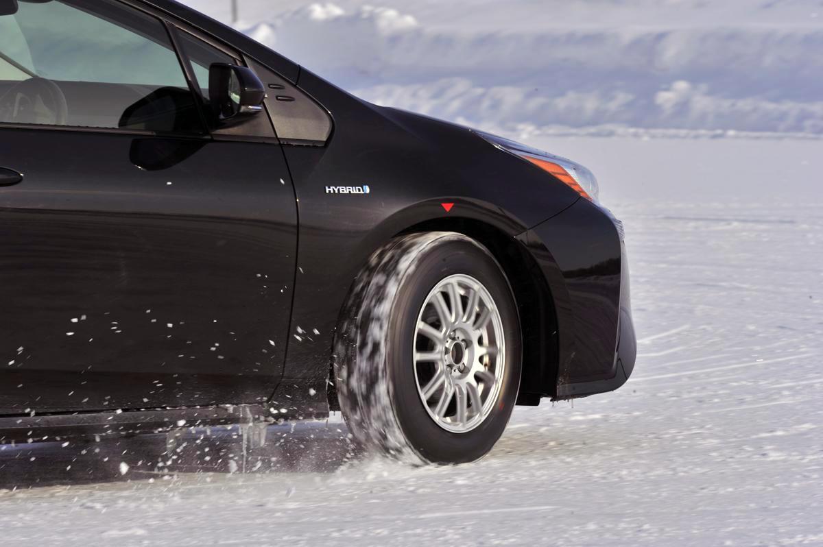 雪 積もらないクルマ